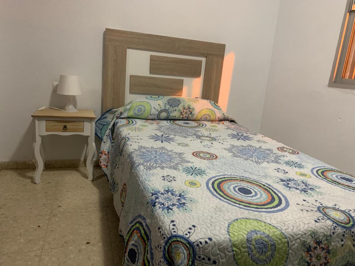 Hostal Mediterraneo Torre Del Mar Esterno foto