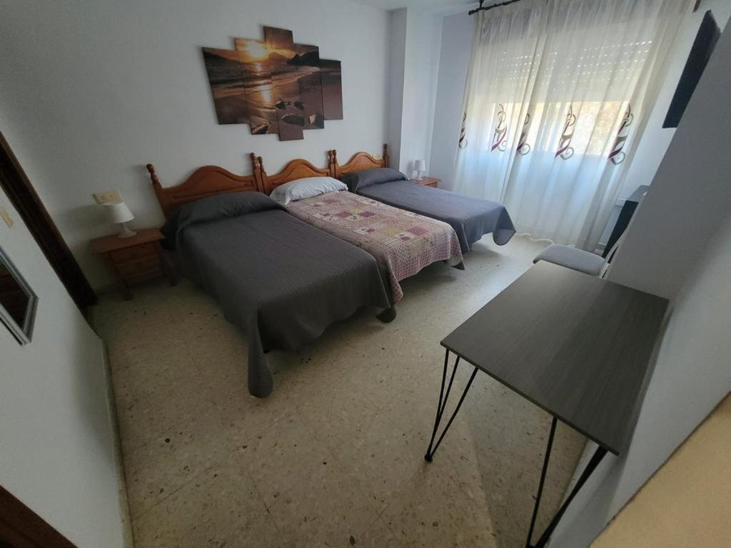 Hostal Mediterraneo Torre Del Mar Esterno foto