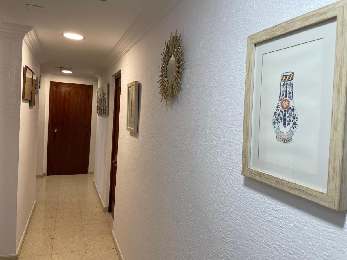 Hostal Mediterraneo Torre Del Mar Esterno foto