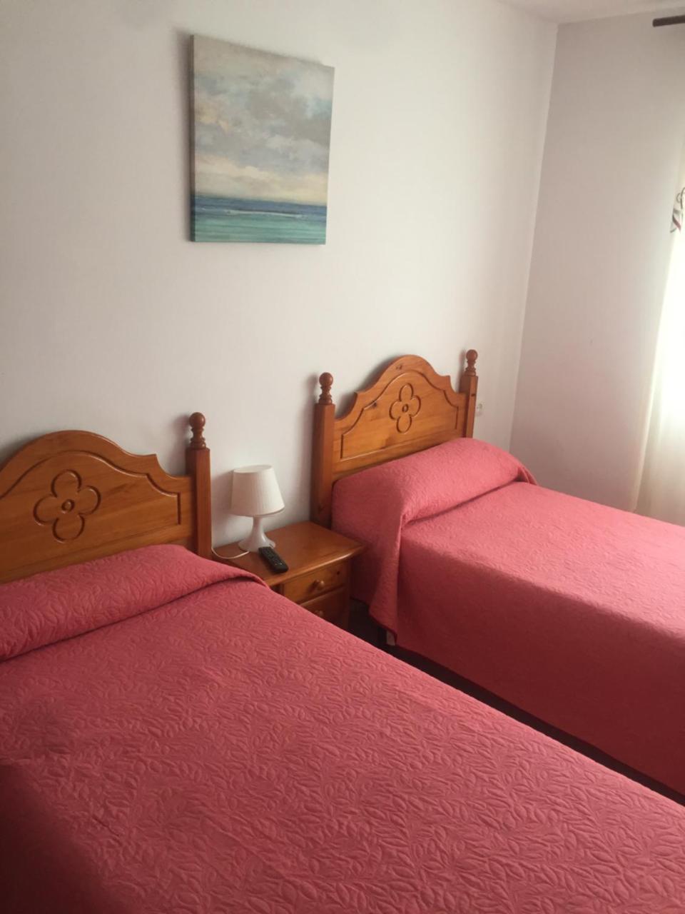 Hostal Mediterraneo Torre Del Mar Esterno foto