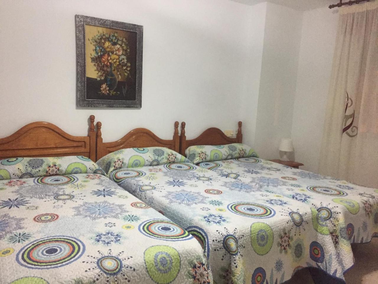 Hostal Mediterraneo Torre Del Mar Esterno foto