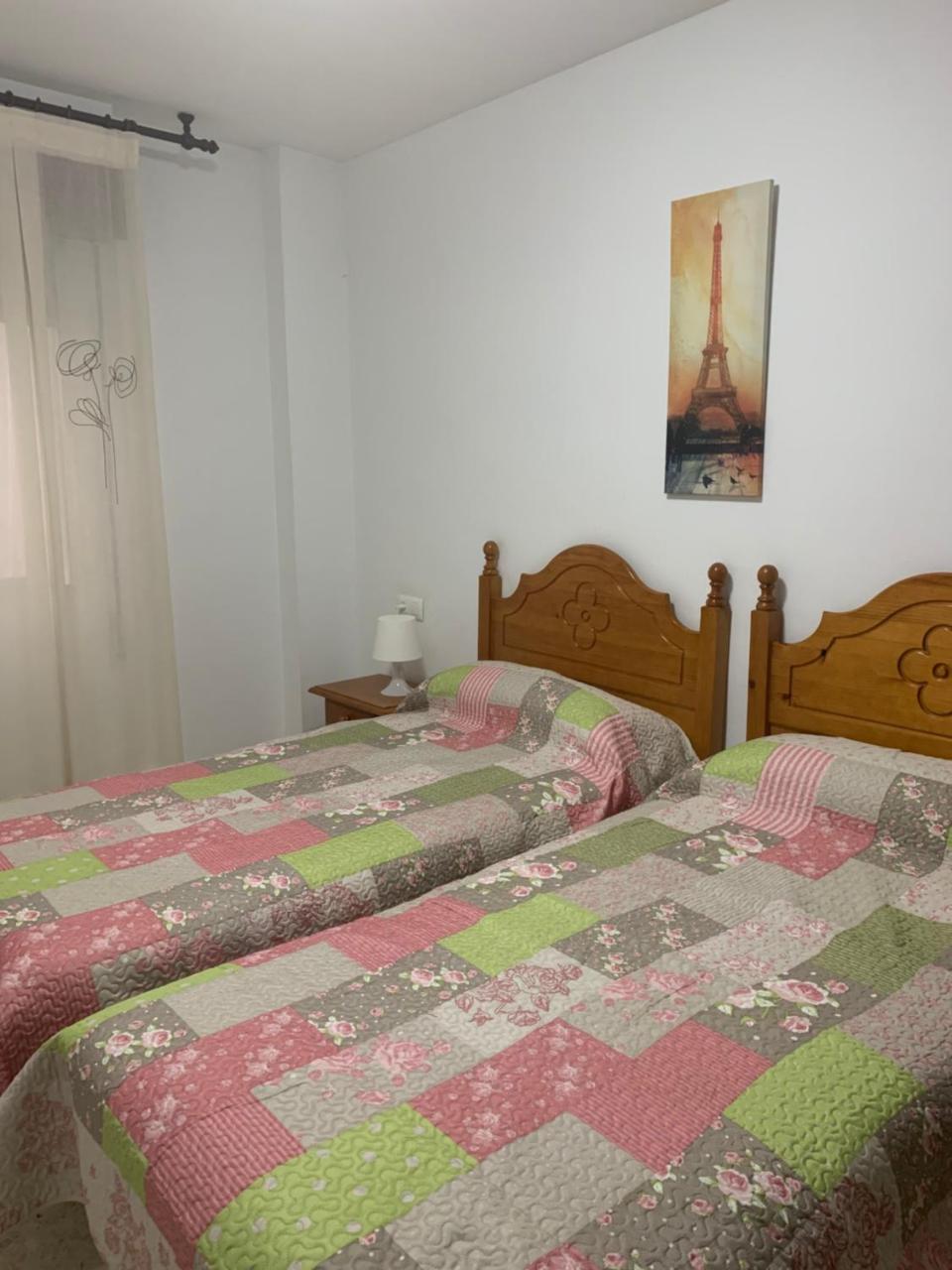Hostal Mediterraneo Torre Del Mar Esterno foto